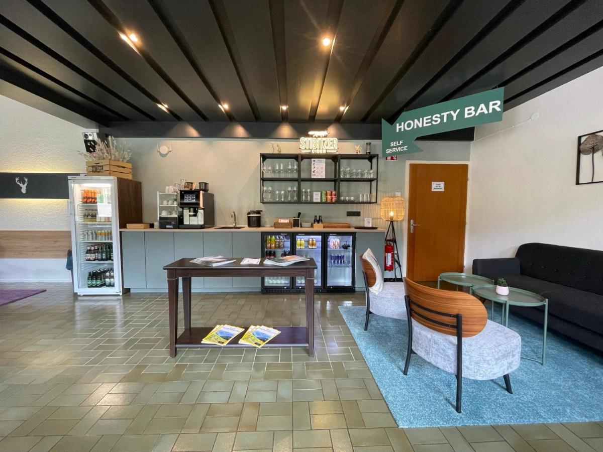 Hotel Kronenhirsch Russbach am Pass Gschuett Luaran gambar